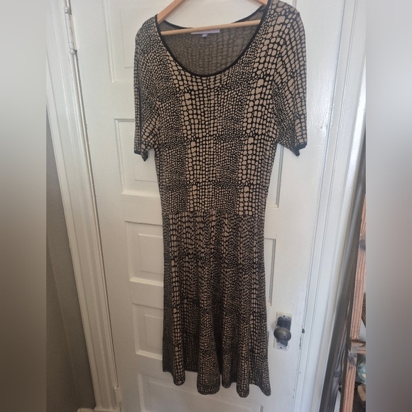 Carmen Marc Valvo Dresses & Skirts - Luxe By Carmen Marc Valvo 1X   Animal Print Fit & Flare Sweater  Dress